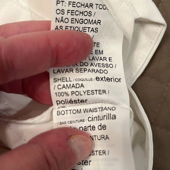 PUMA Women's White Bermuda Short/NWT/Small - Picture 11 of 15